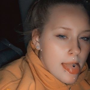 Meet your Posher, Naomi